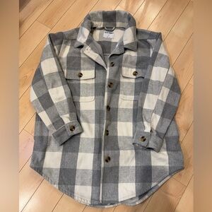 Old Navy Plaid Button-Down Shacket in Gray and Cream